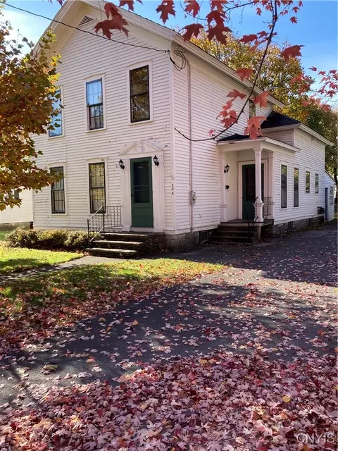 708 Gotham St, Watertown, NY 13601