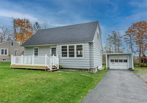 7 Lincklaen Ter, Cazenovia, NY 13035
