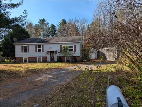 6446 Crestview Dr, Watson, NY 13367
