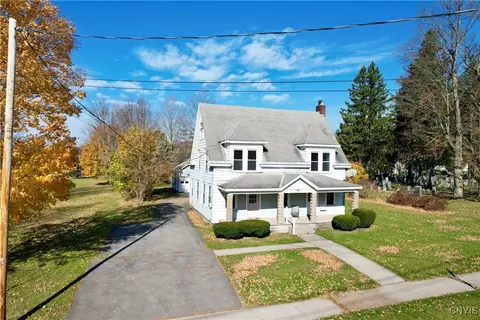 2043 Main St, New Woodstock, NY 13122
