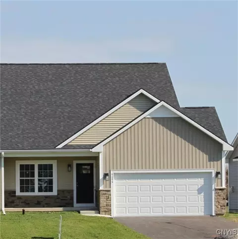 8086 Forest Ridge Lane Ln, Lysander, NY 13027