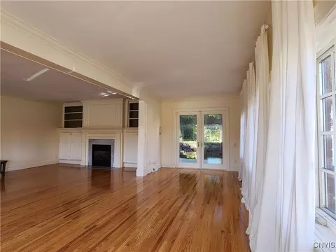 560 Roberts Ave, Syracuse, NY 13207 photo 10