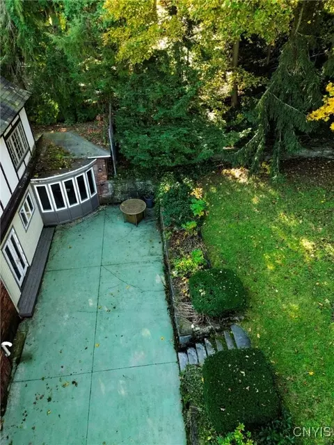 560 Roberts Ave, Syracuse, NY 13207 photo 3