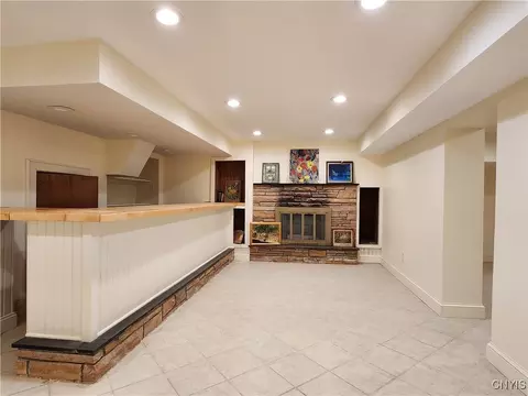 560 Roberts Ave, Syracuse, NY 13207 photo 22
