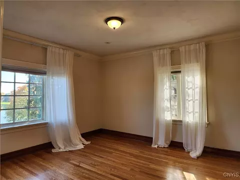 560 Roberts Ave, Syracuse, NY 13207 photo 30