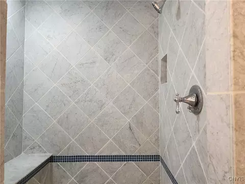 560 Roberts Ave, Syracuse, NY 13207 photo 28