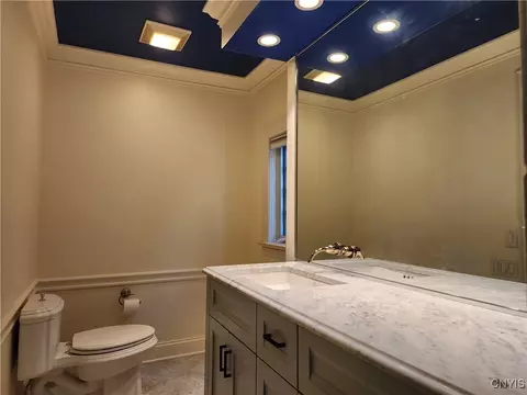 560 Roberts Ave, Syracuse, NY 13207 photo 29