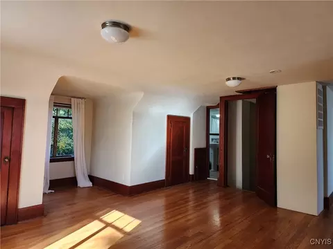 560 Roberts Ave, Syracuse, NY 13207 photo 34