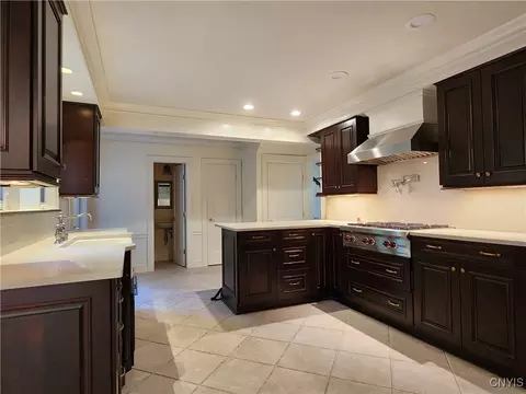 560 Roberts Ave, Syracuse, NY 13207 photo 18