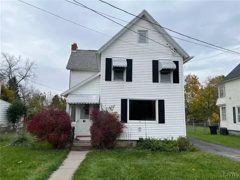 18 Silver Ave, Auburn, NY 13021