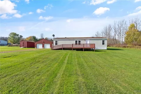 87 Minckler Rd, Mexico, NY 13114