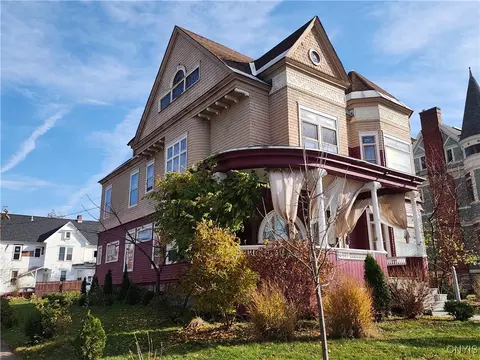 100 S William St, Johnstown, NY 12095