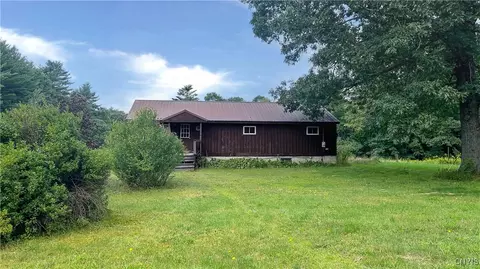 8383 Preston Hill Rd, Vienna, NY 13316