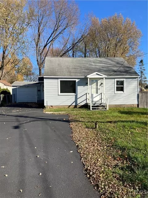 406 Florida Rd, Salina, NY 13211