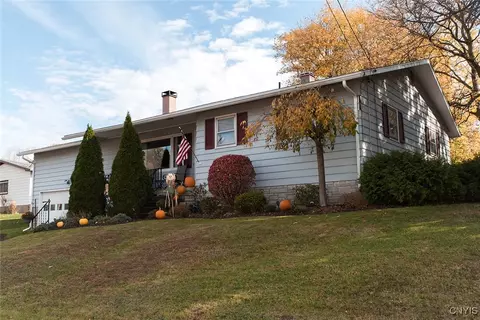 2657 Oneida St, Utica, NY 13501