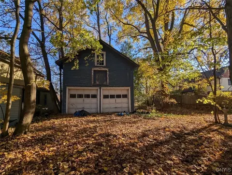 Exterior - 218 E Grove St, Oneida, NY 13421 photo 2 of 3
