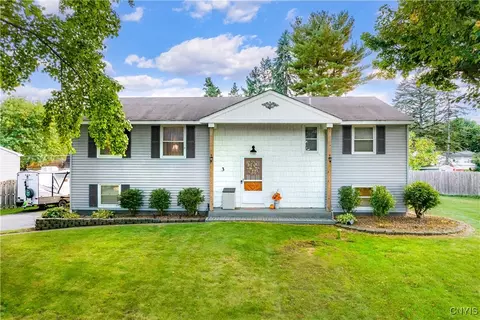 3 Buccaneer, Van Buren, NY 13027