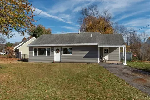 201 School Rd, Utica, NY 13502