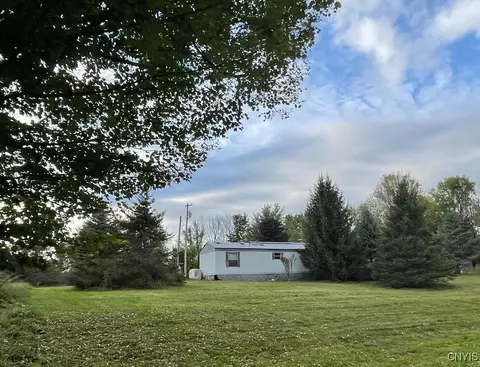 467 Center Rd, Ogdensburg, NY 13669
