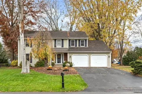 8545 Farm Gate, Cicero, NY 13039