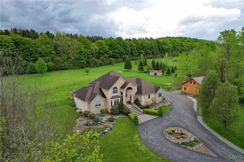 2660 Oconnell Rd, Lafayette, NY 13084