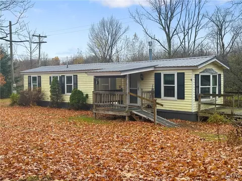14919 Sand Pl, Mannsville, NY 13661