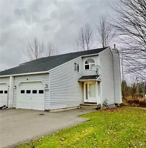 124 Northridge Dr, Central Square, NY 13036