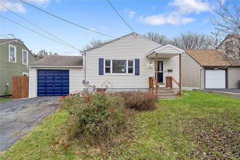 618 Boston Rd, Salina, NY 13211