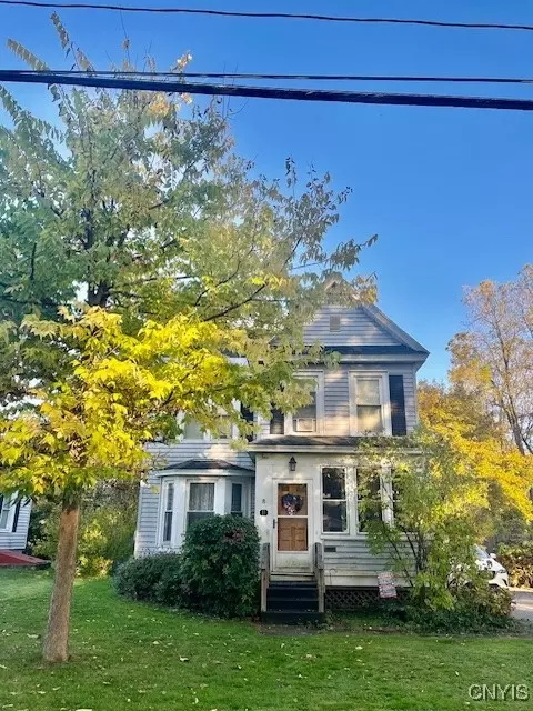 11 W 3rd St N, Fulton, NY 13069