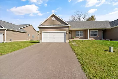 8188 Rachel Ct, Bayberry, NY 13090