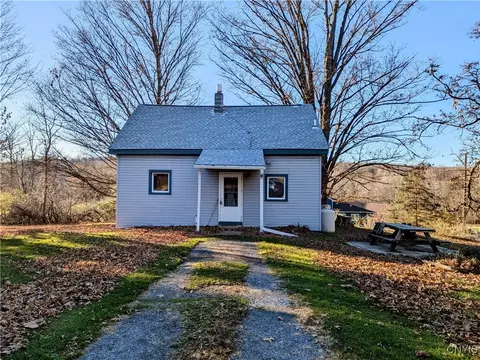 7246 7250 New Route 31, Van Buren, NY 13027