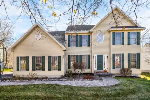 8006 Blarney Stone Way, Manlius, NY 13104