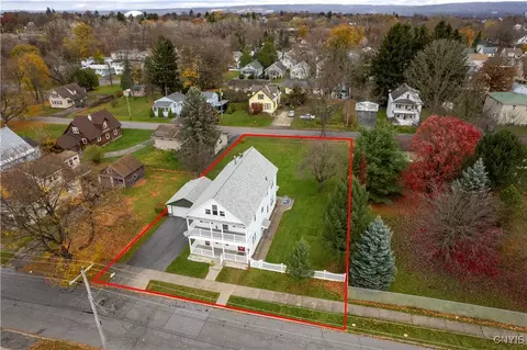 906 Arcadia Ave, Utica, NY 13502