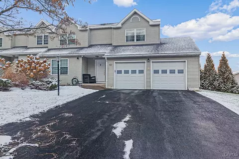 10 Rockport Rd, New Hartford, NY 13413