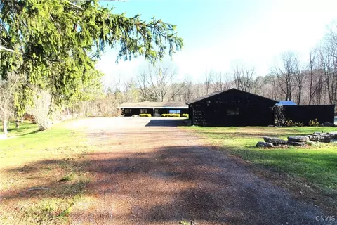 4460 Watervale Rd, Manlius, NY 13104