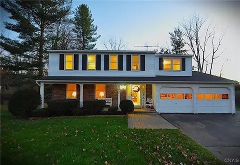 7497 Woodstream Ter, Syracuse, NY 13212