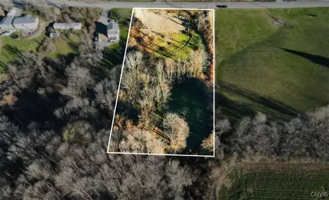 3389 Bishop Hill Rd, Marcellus, NY 13152