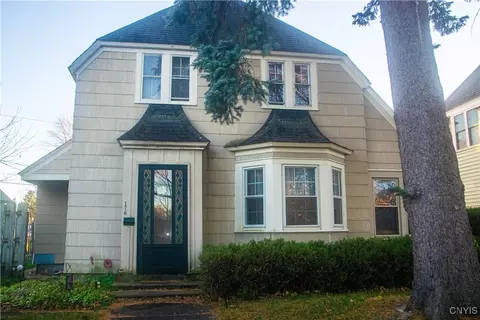 176 Conway Ter, Oswego, NY 13126