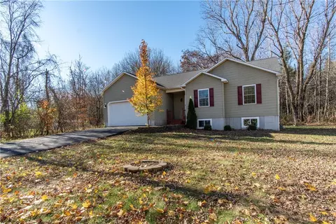 13865 Hess Rd, Hounsfield, NY 13685