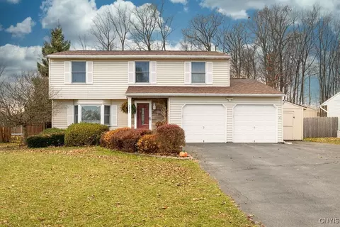 5451 Fortuna Pkwy, Clay, NY 13041