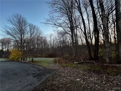 36 Goodwin Dr, Scriba, NY 13126 photo 4