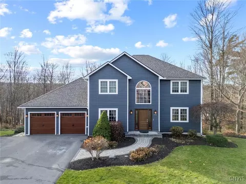 4763 Cornish Heights Pkwy, Onondaga, NY 13215