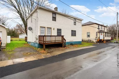 5 East St, Kirkland, NY 13321