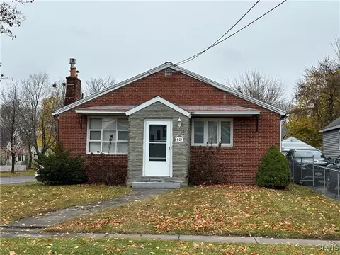 601 Delmar Pl, Salina, NY 13208