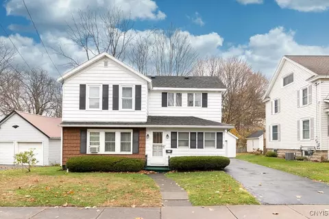 207 S 6th St, Fulton, NY 13069