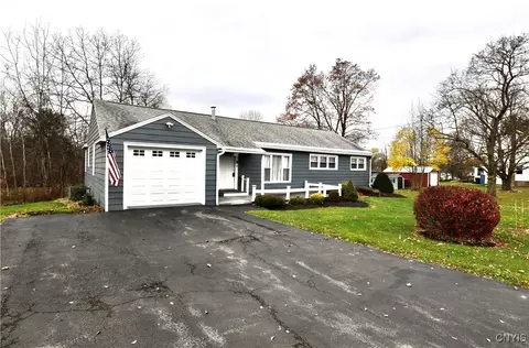 1113 State Route 48 Hwy, Granby, NY 13069
