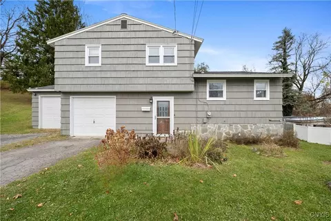 116 Joel Ln, Camillus, NY 13031