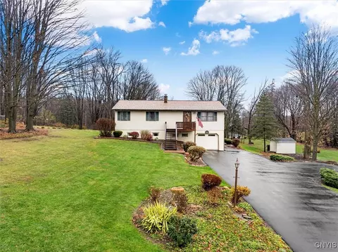 5302 Graves Rd, Westmoreland, NY 13490