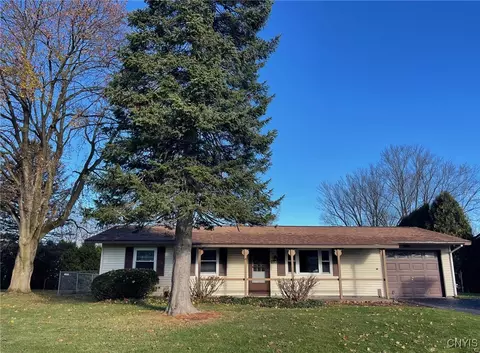 233 Maple Dr, Oneida, NY 13421