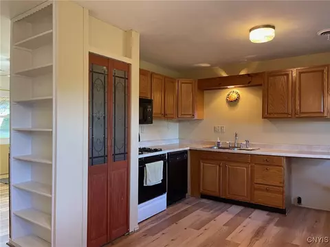 233 Maple Dr, Oneida, NY 13421 photo 13